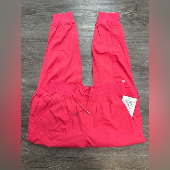 NWT 🍋Lululemon Dance Studio Relaxed-Fit Mid-Rise Cargo Pant Sz S - Picture 5 of 10